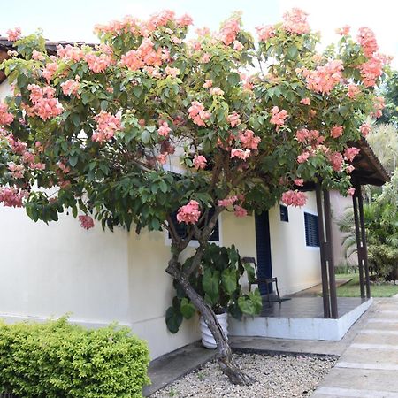 Rosa Spa E Pousada Aparecida de Goiânia Eksteriør bilde